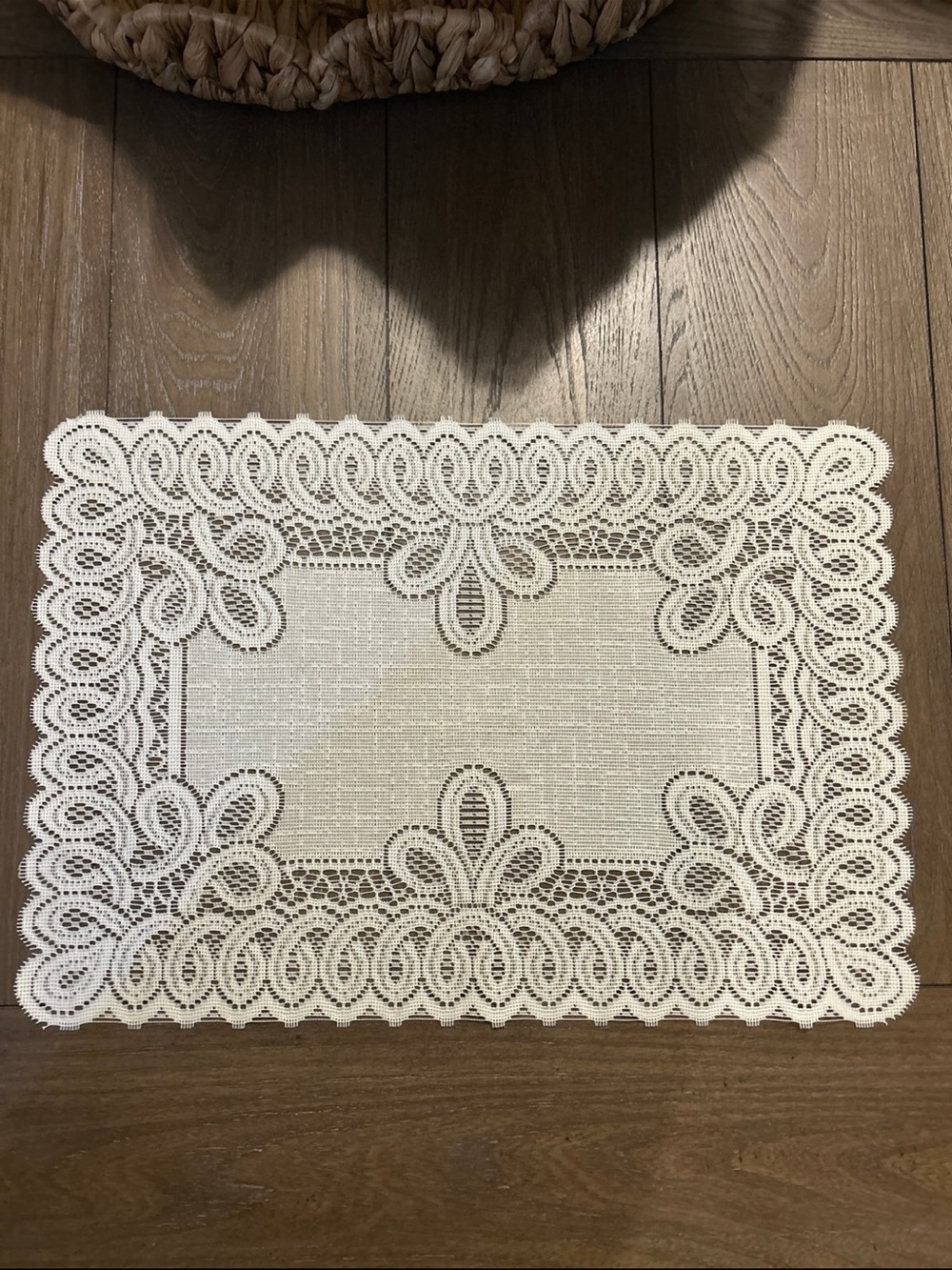 White Lace-Style Placemats for Home Dining